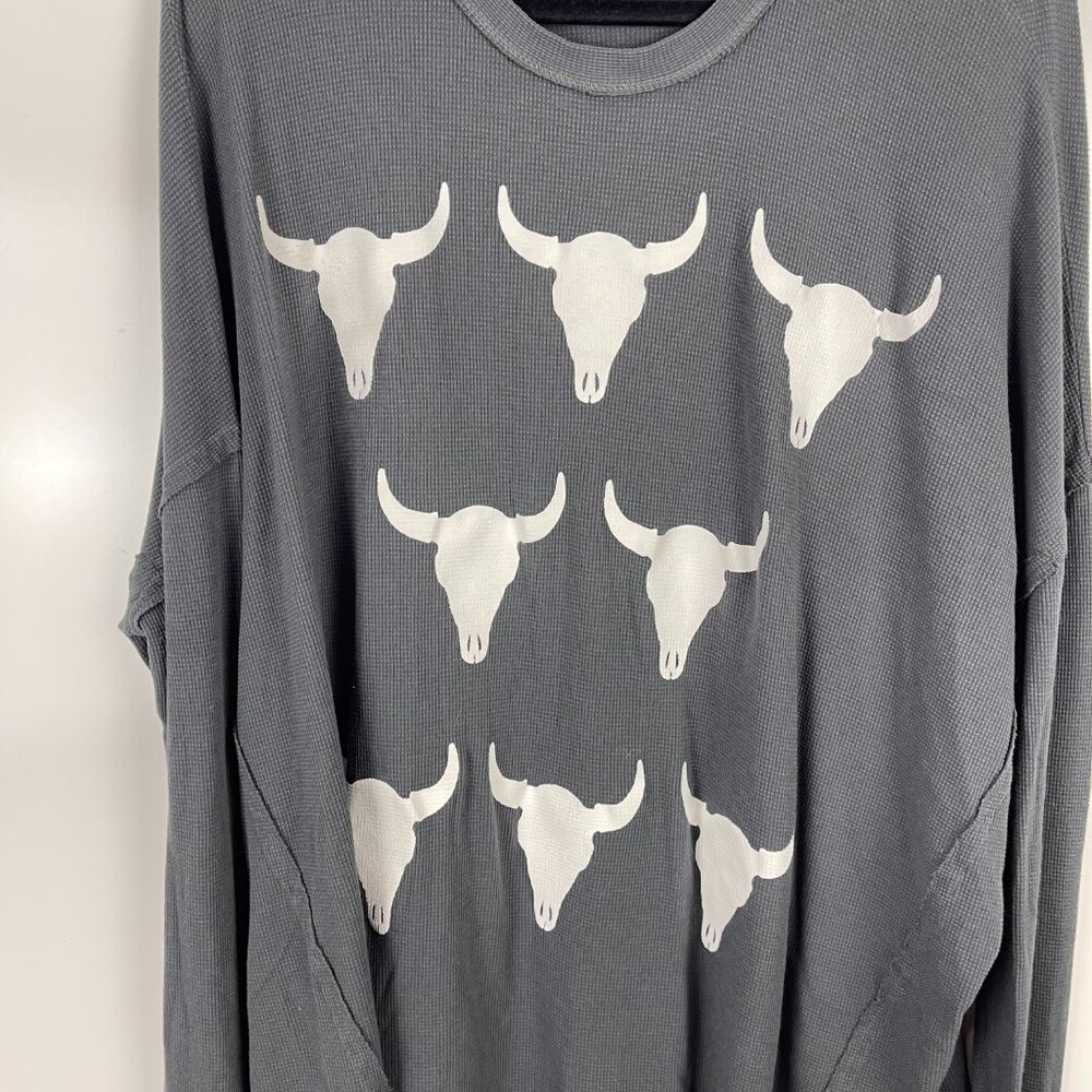 Show Me Your Mumu Long Sleeve Thermal Shirt Waffle Knit Steer Head Size Medium - Picture 4 of 8